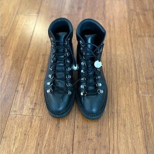 Nicholas Kirkwood Black Boots Leather Style